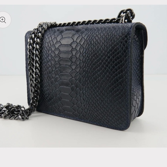 Neiman Marcus luxury Leather with the opulent Neiman Marc Croc-Embossed bag😍 - Picture 8 of 13